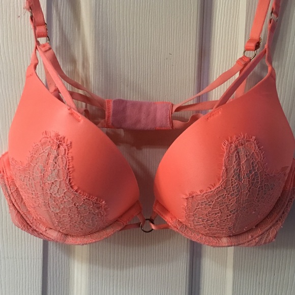 Victoria's Secret Other - Victoria’s Secret Bombshell Bra 34A
